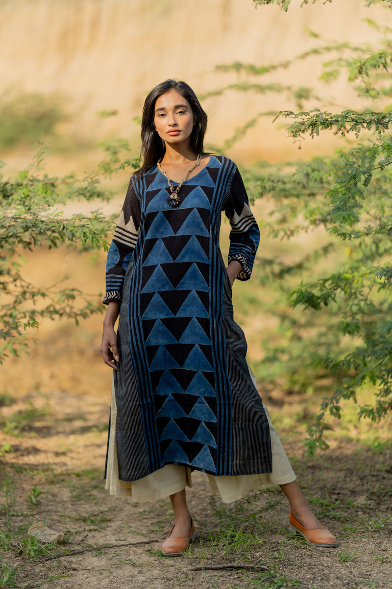 Classic Kurta -Indigo Pyramid Panel