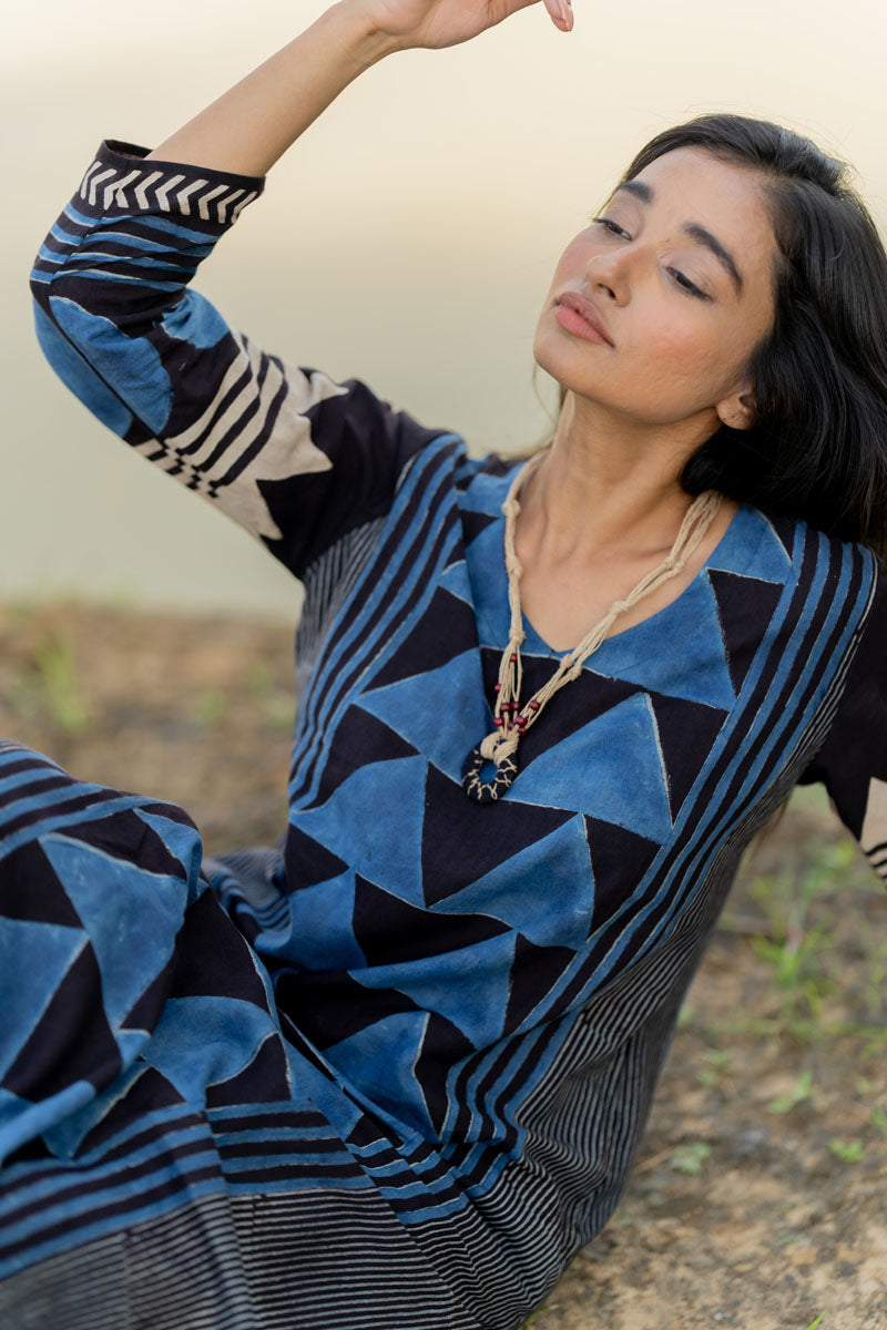 Classic Kurta -Indigo Pyramid Panel