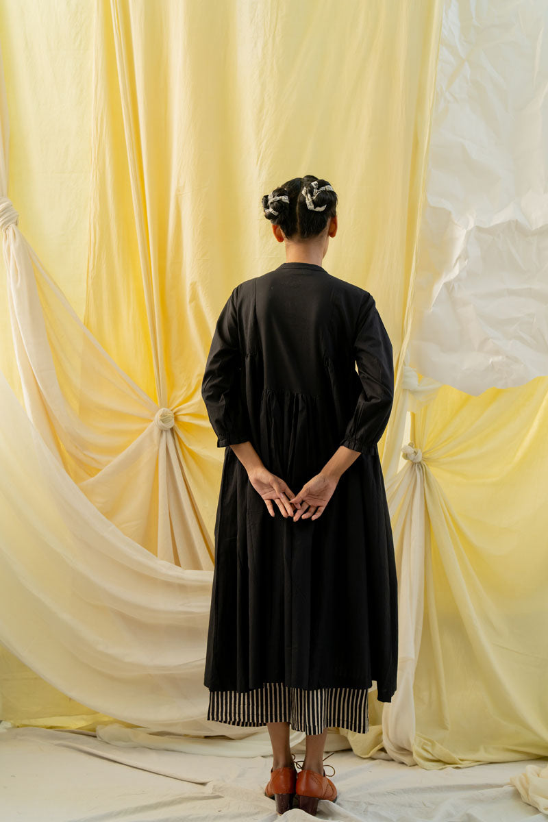 Side Pleat Kurta - Black