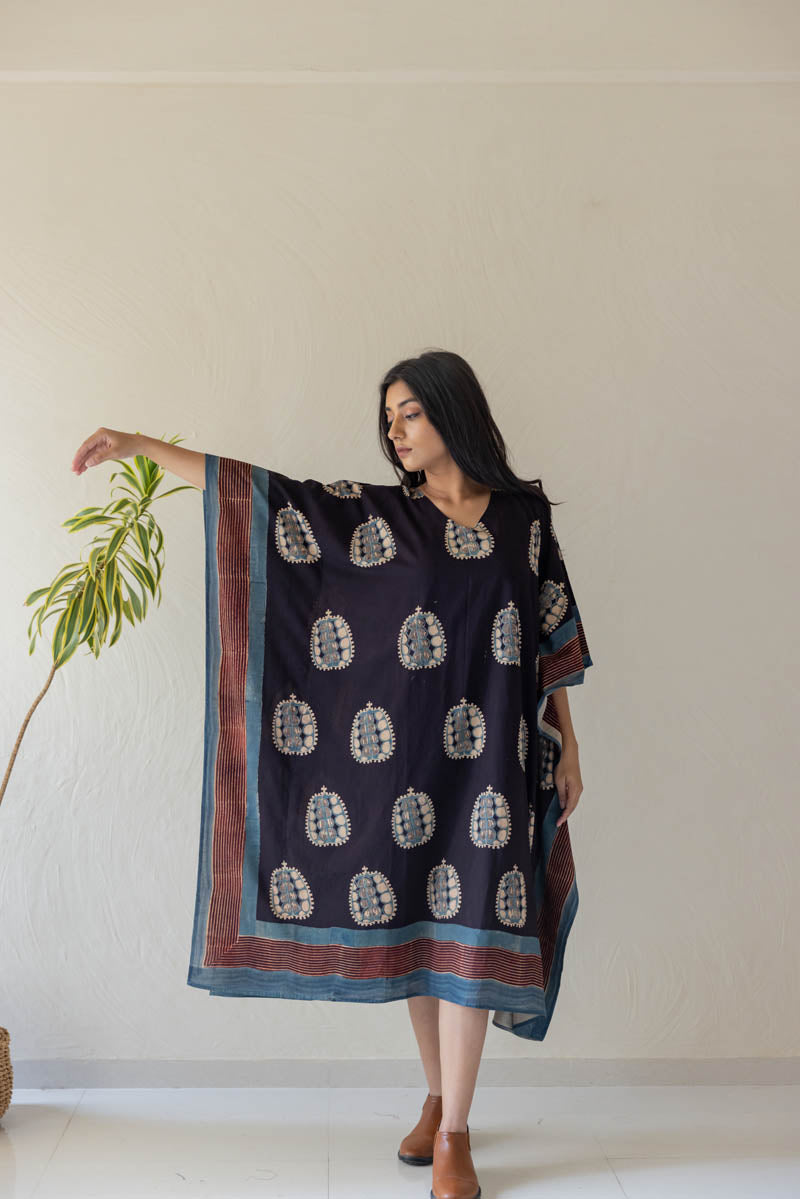 Freeszie Kaftan Dress - Black Makarand
