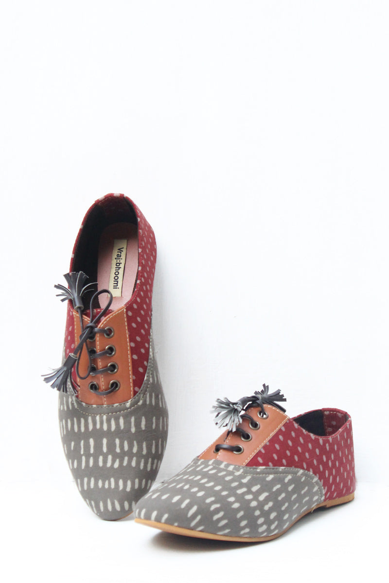 Brogues - Khakhi Rain Burgundy Dot