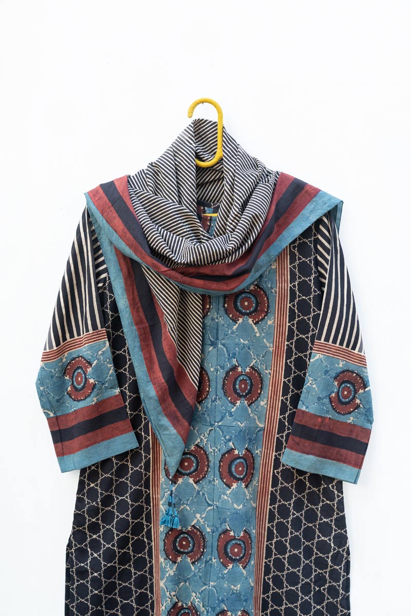 Co-ord Set of 2 - Kurta & Scarf 03