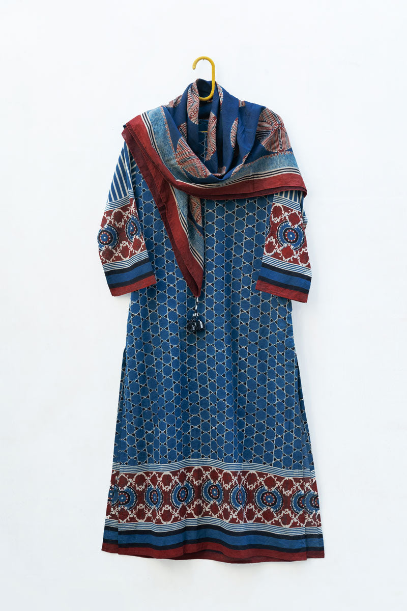 Co-ord Set of 2 - Kurta & Scarf 02