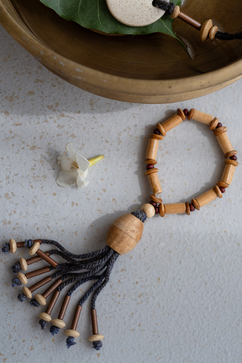 Elasticated Bracelet - Grey Tassel