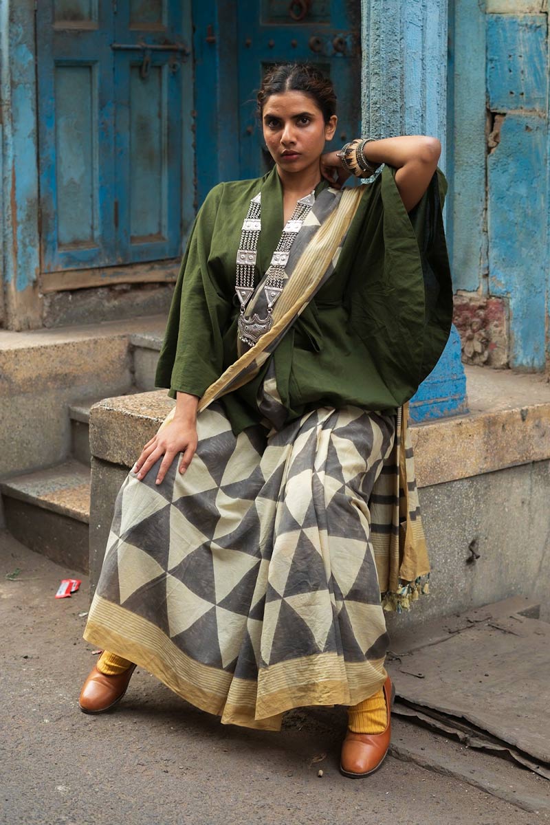 Co-ord set of 2 - Saree & Overlay