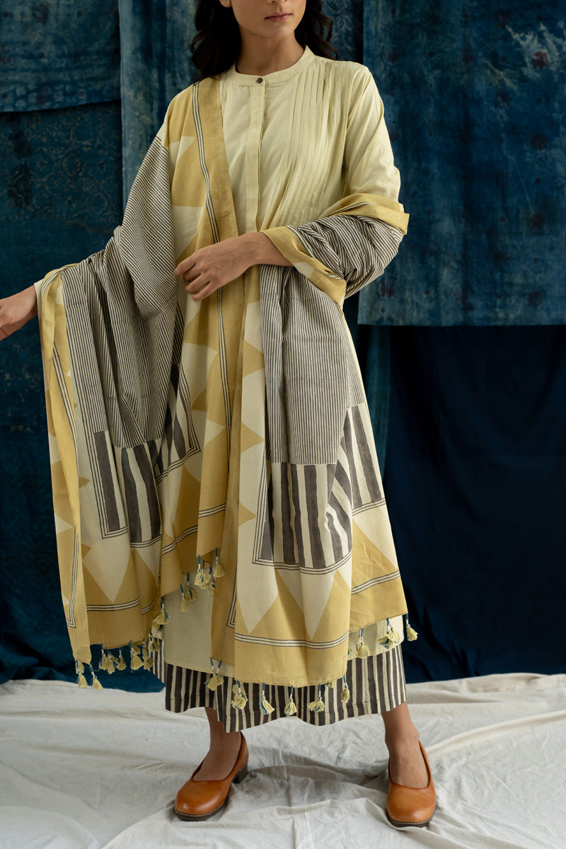 Cotton Dupatta - Pyramid