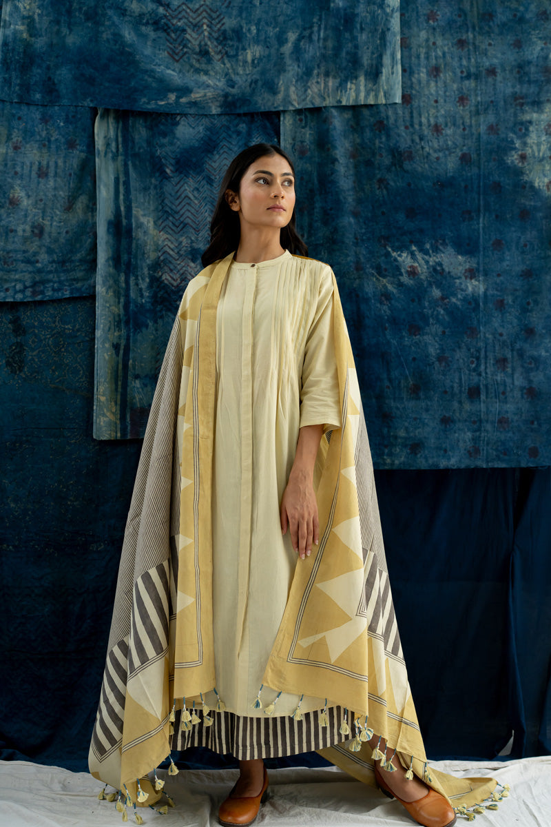 Cotton Dupatta - Pyramid