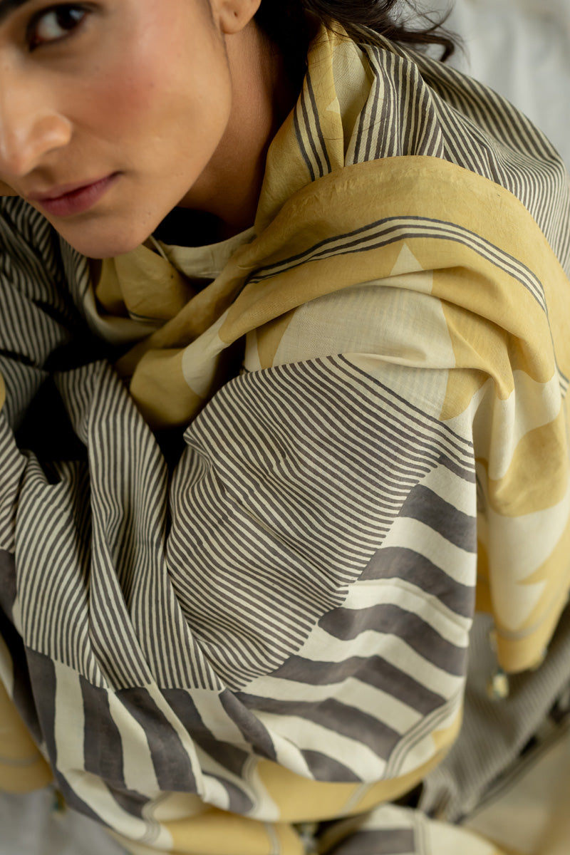 Cotton Dupatta - Pyramid