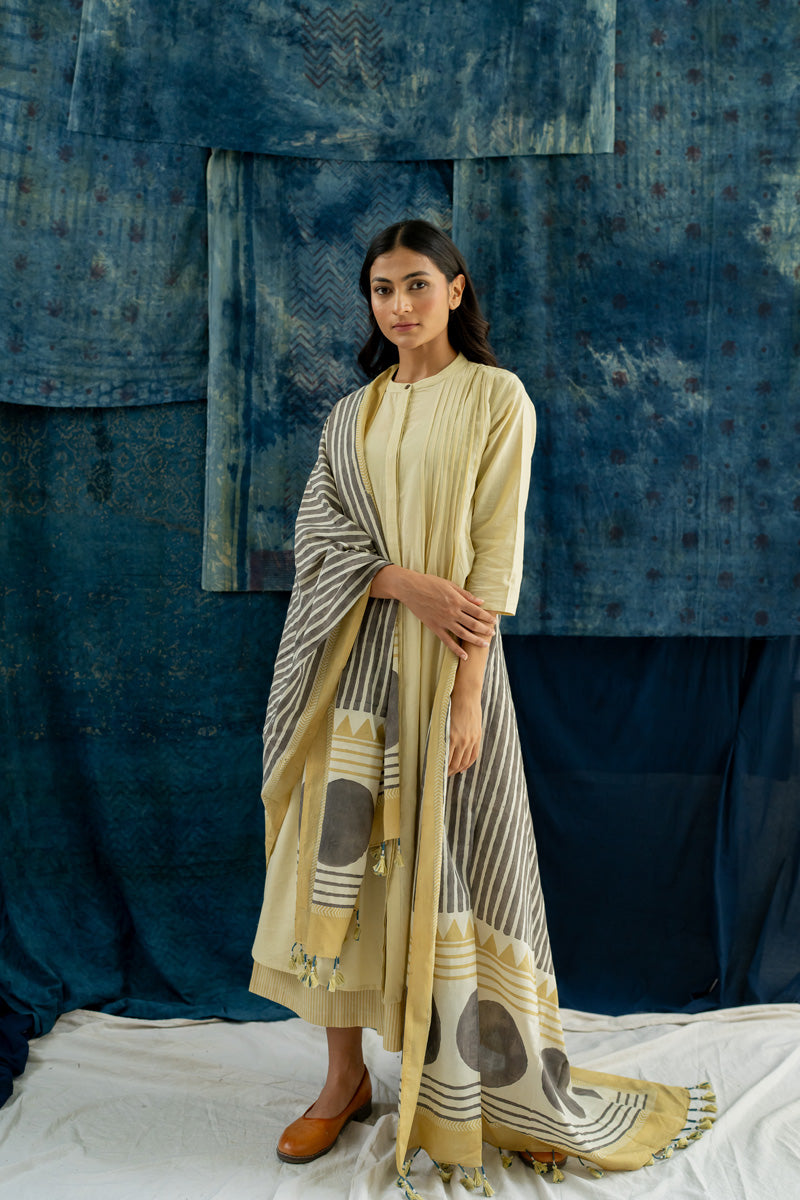 Cotton Dupatta - Polka