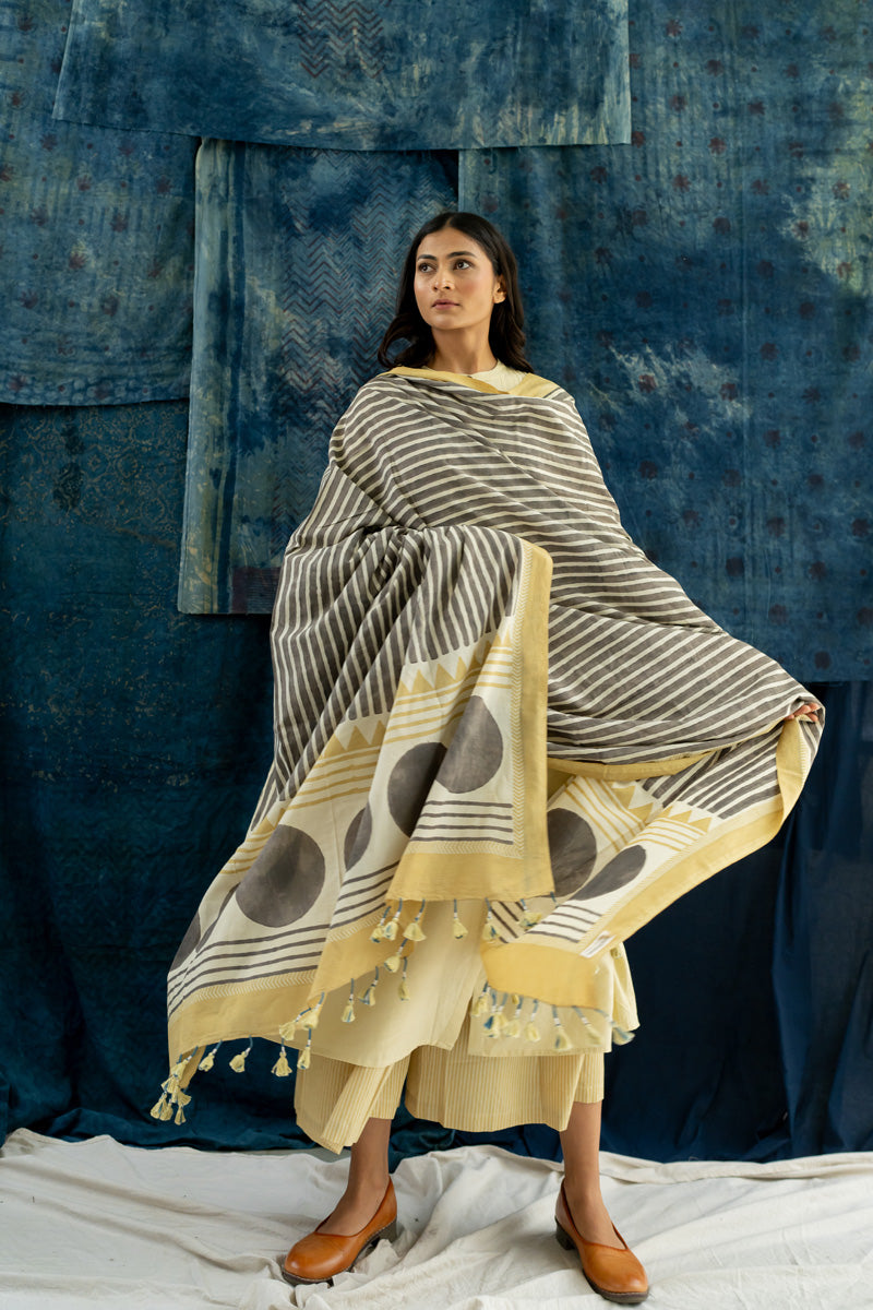 Cotton Dupatta - Polka