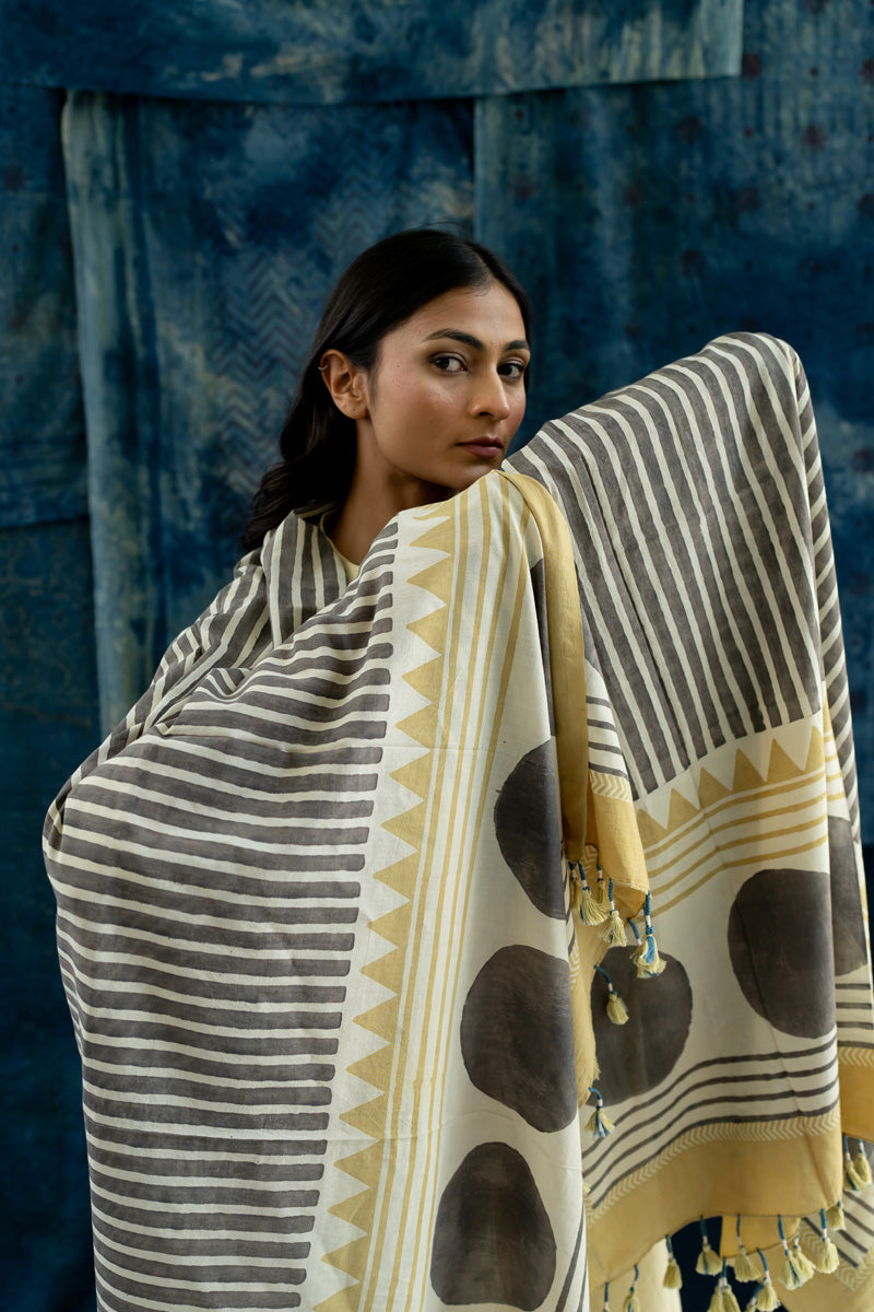 Cotton Dupatta - Polka