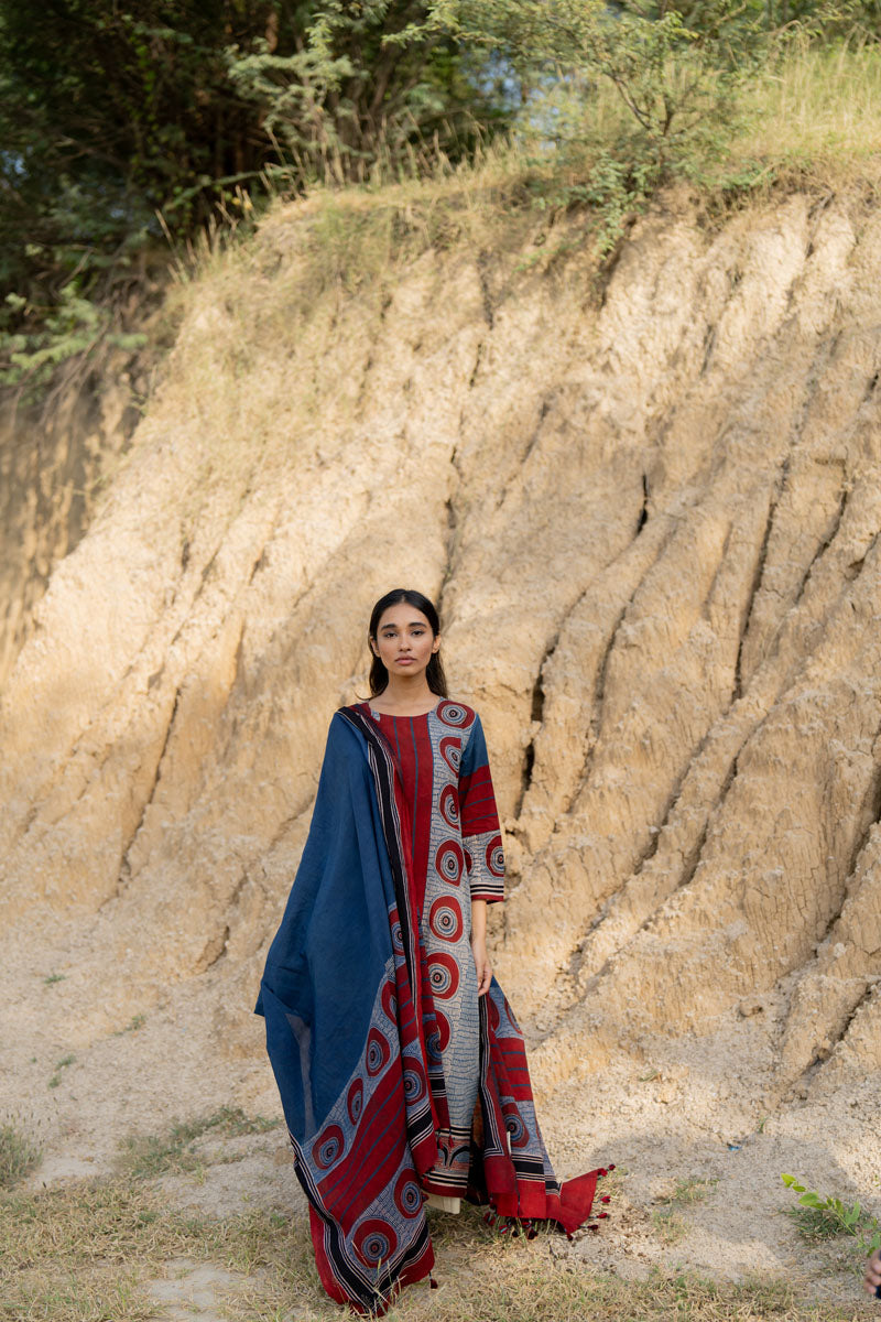 Co-ord Set of 3 - Kurta,Dupatta, Culotte - Indigo Raga
