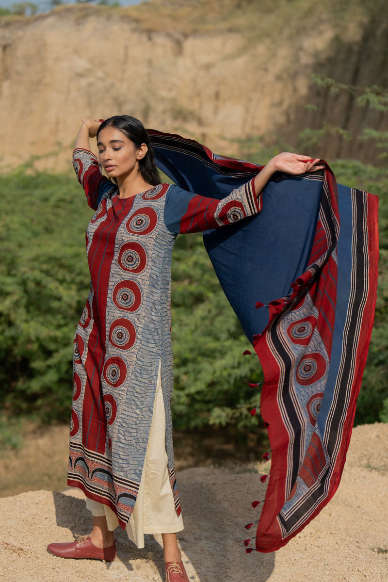 Co-ord Set of 3 - Kurta,Dupatta, Culotte - Indigo Raga