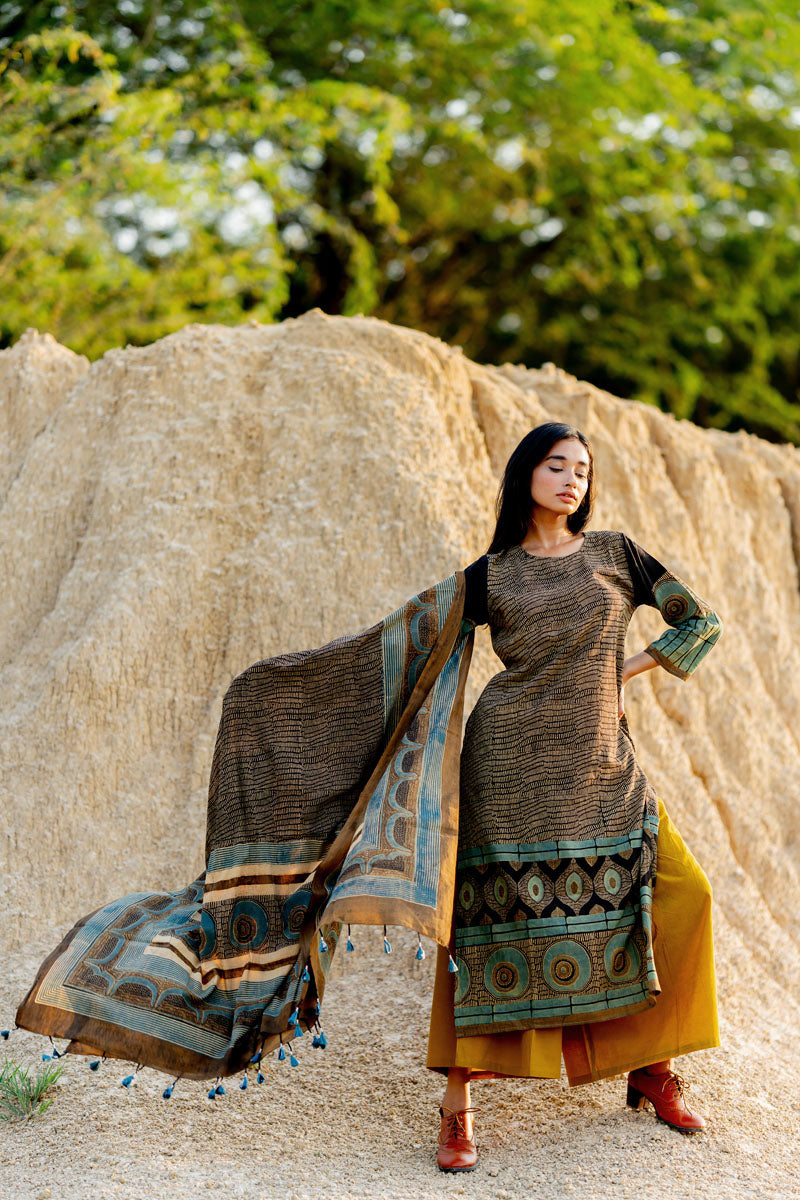 Co-ord Set of 3 - Kurta, Dupatta & Culotte - Akara 08