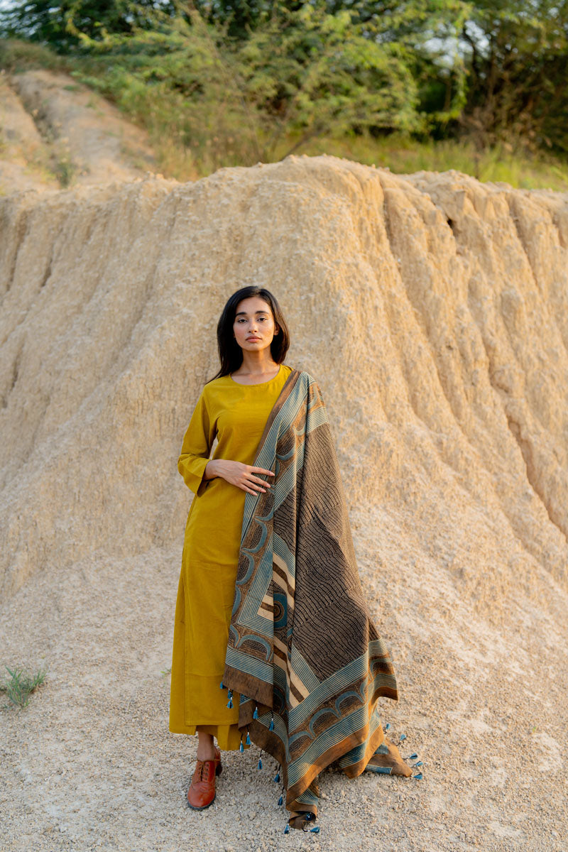 Co-ord Set of 3 - Basic Kurta, Dupatta & Culotte - Akara 10