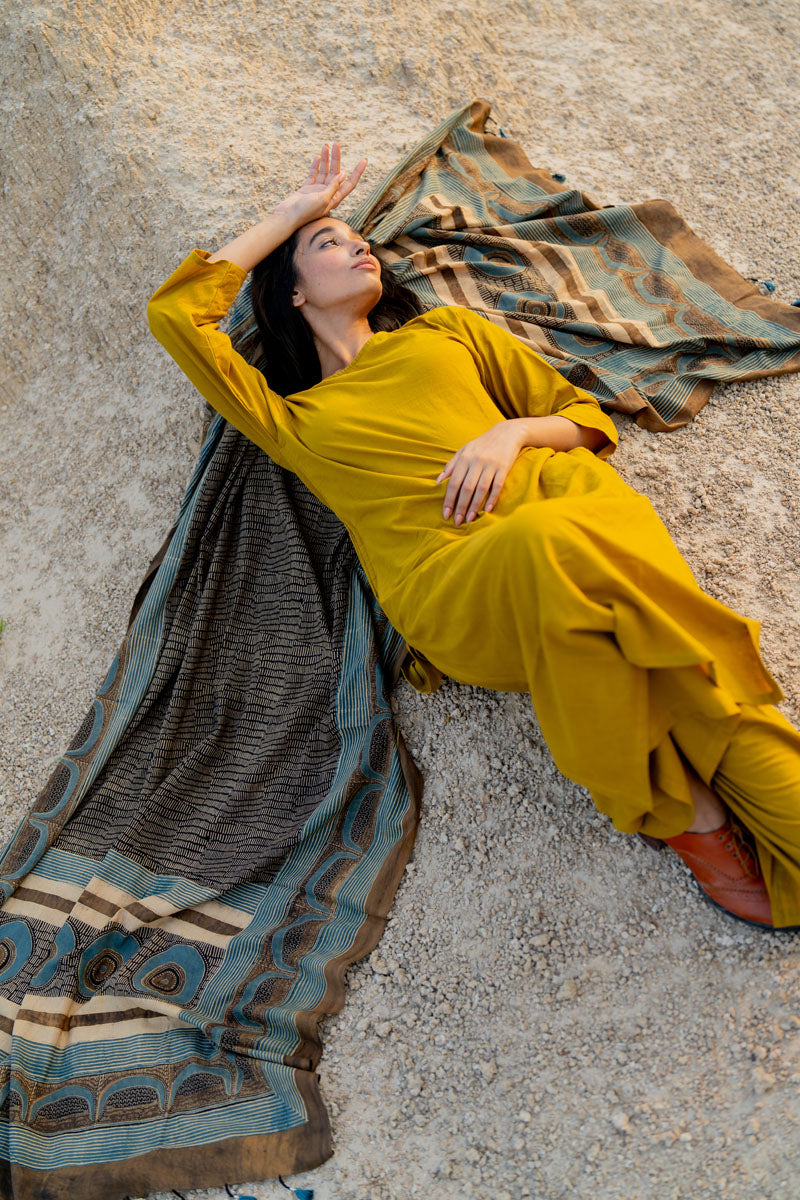 Co-ord Set of 3 - Basic Kurta, Dupatta & Culotte - Akara 10