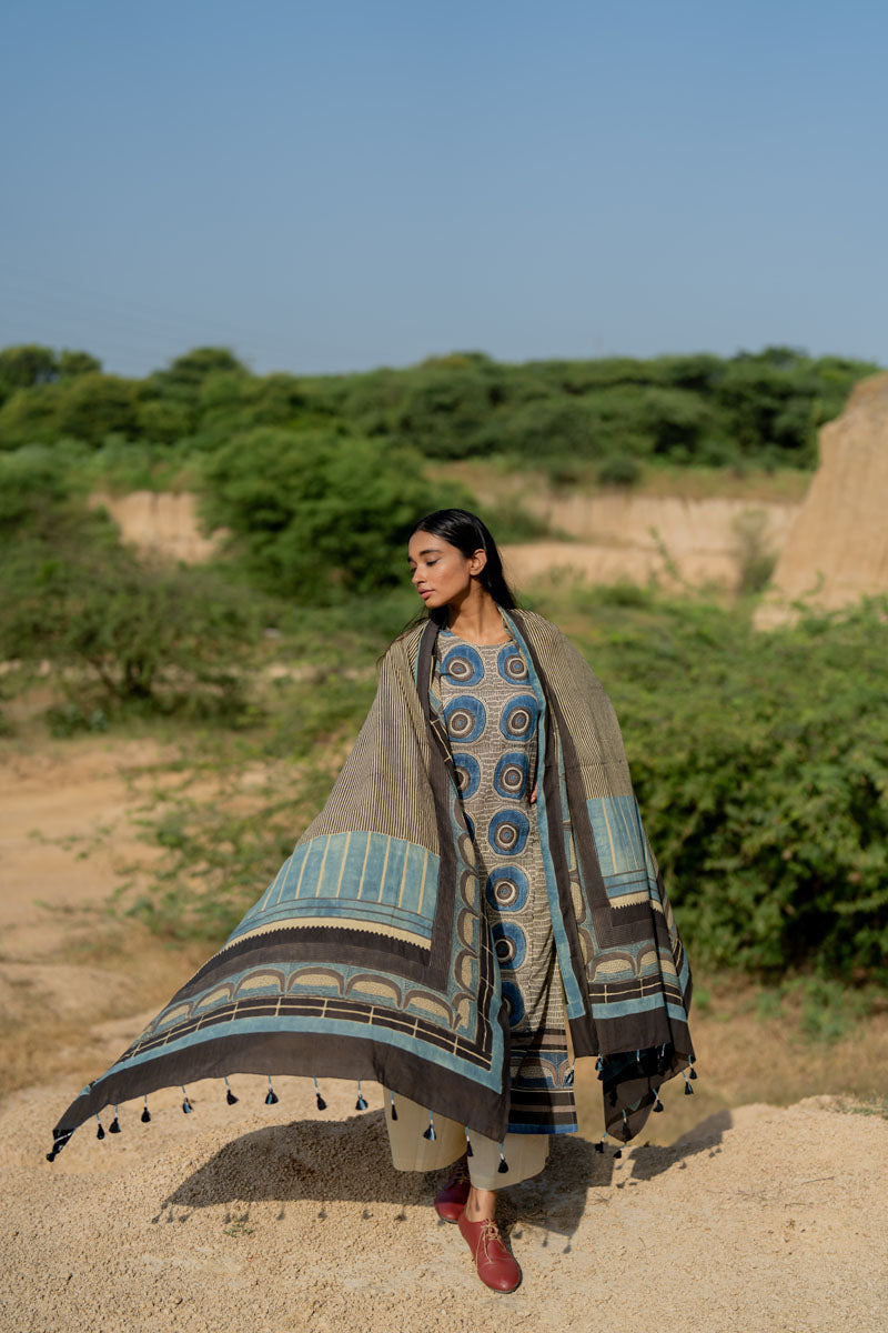 Co-ord Set of 3 - Kurta, Dupatta & Culotte - Akara 02