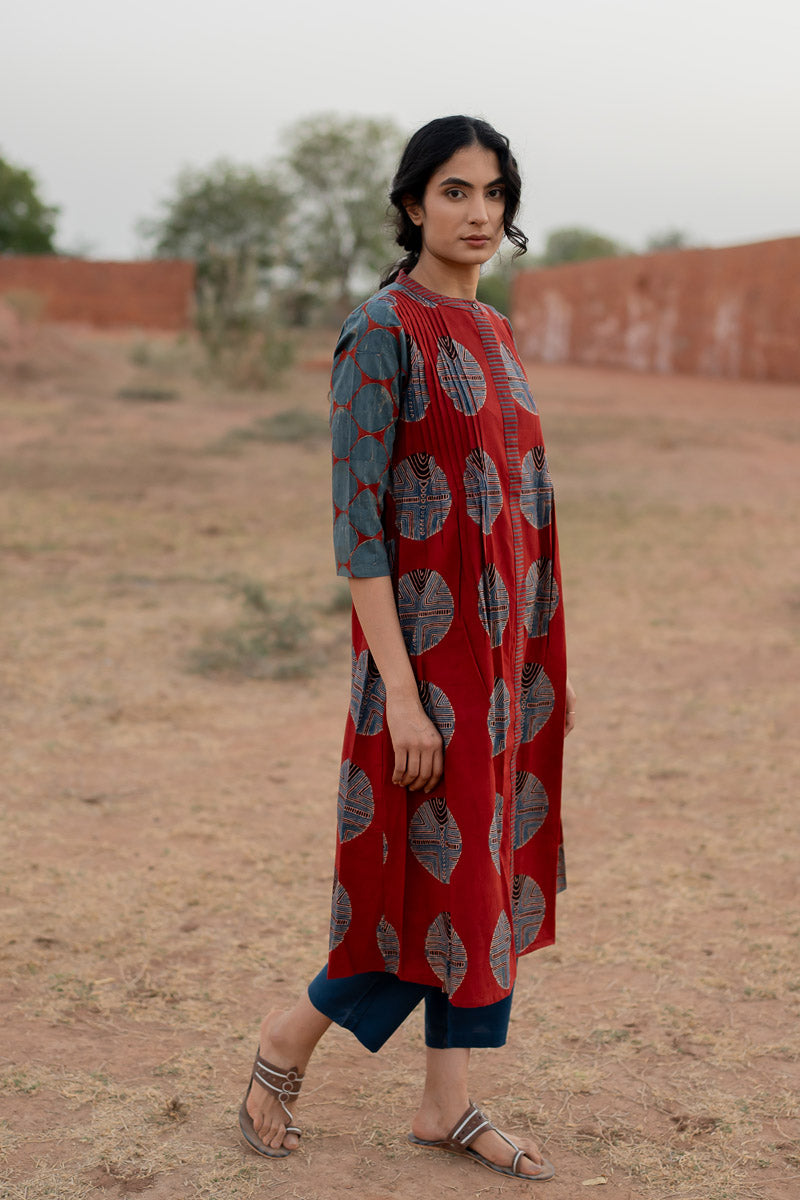 Pintuck Kurta - Red