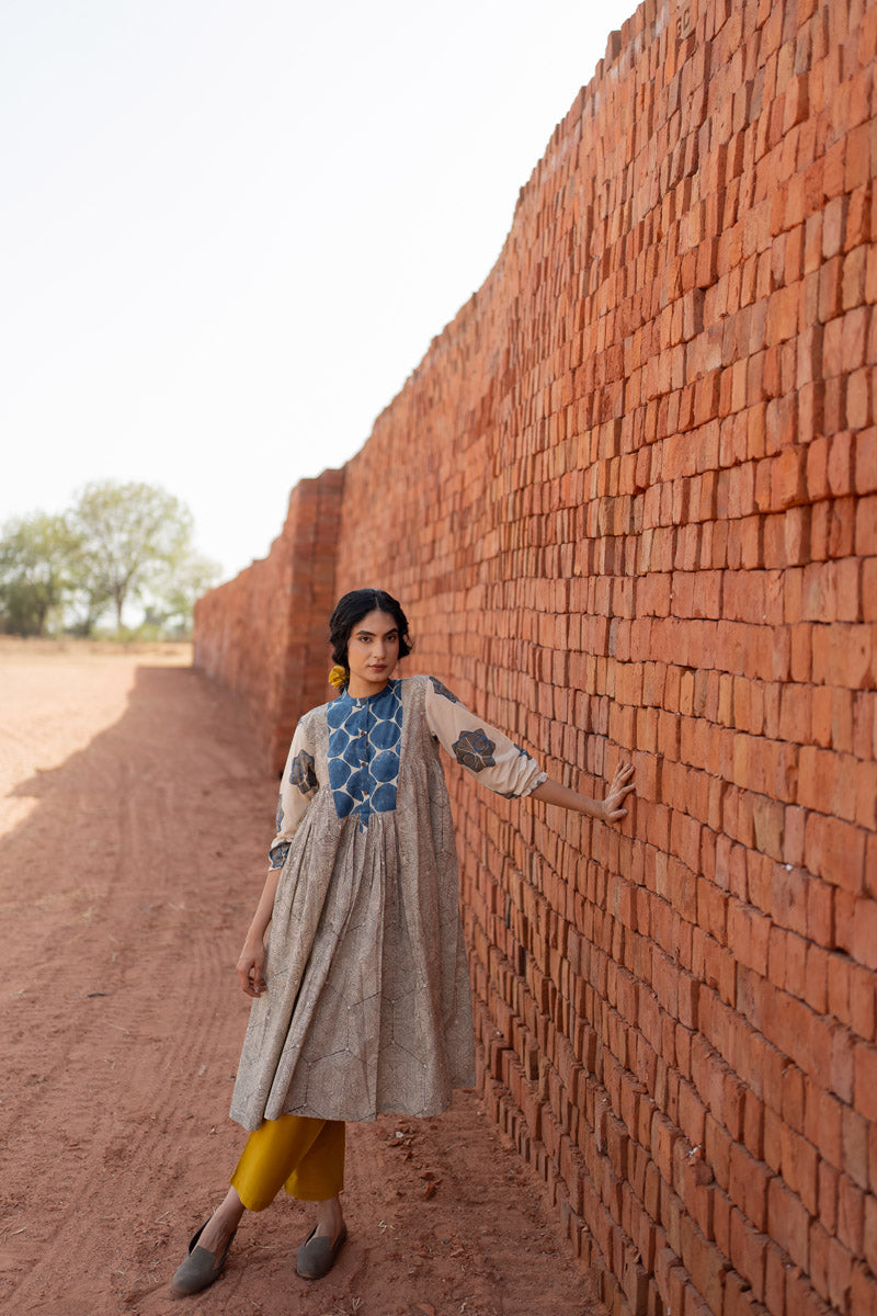 Amra Side Pleat Kurta - Indigo