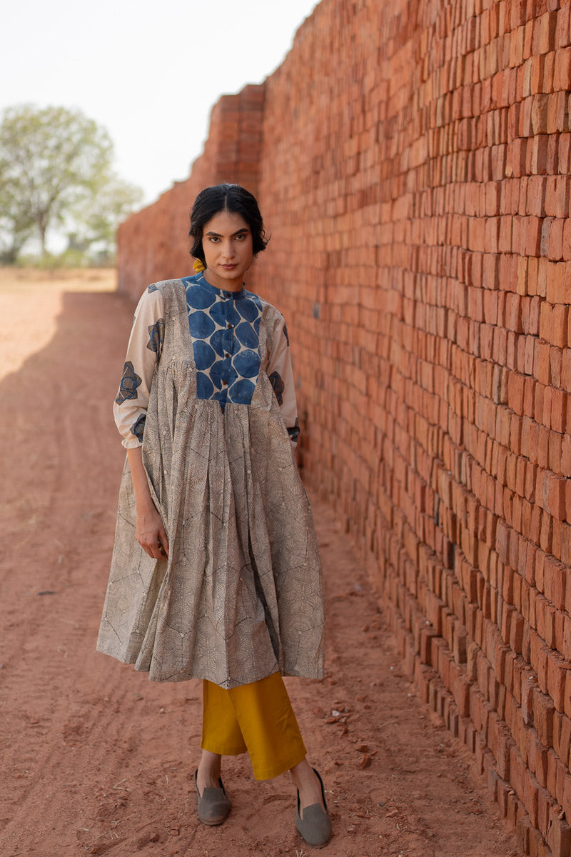 Amra Side Pleat Kurta - Indigo
