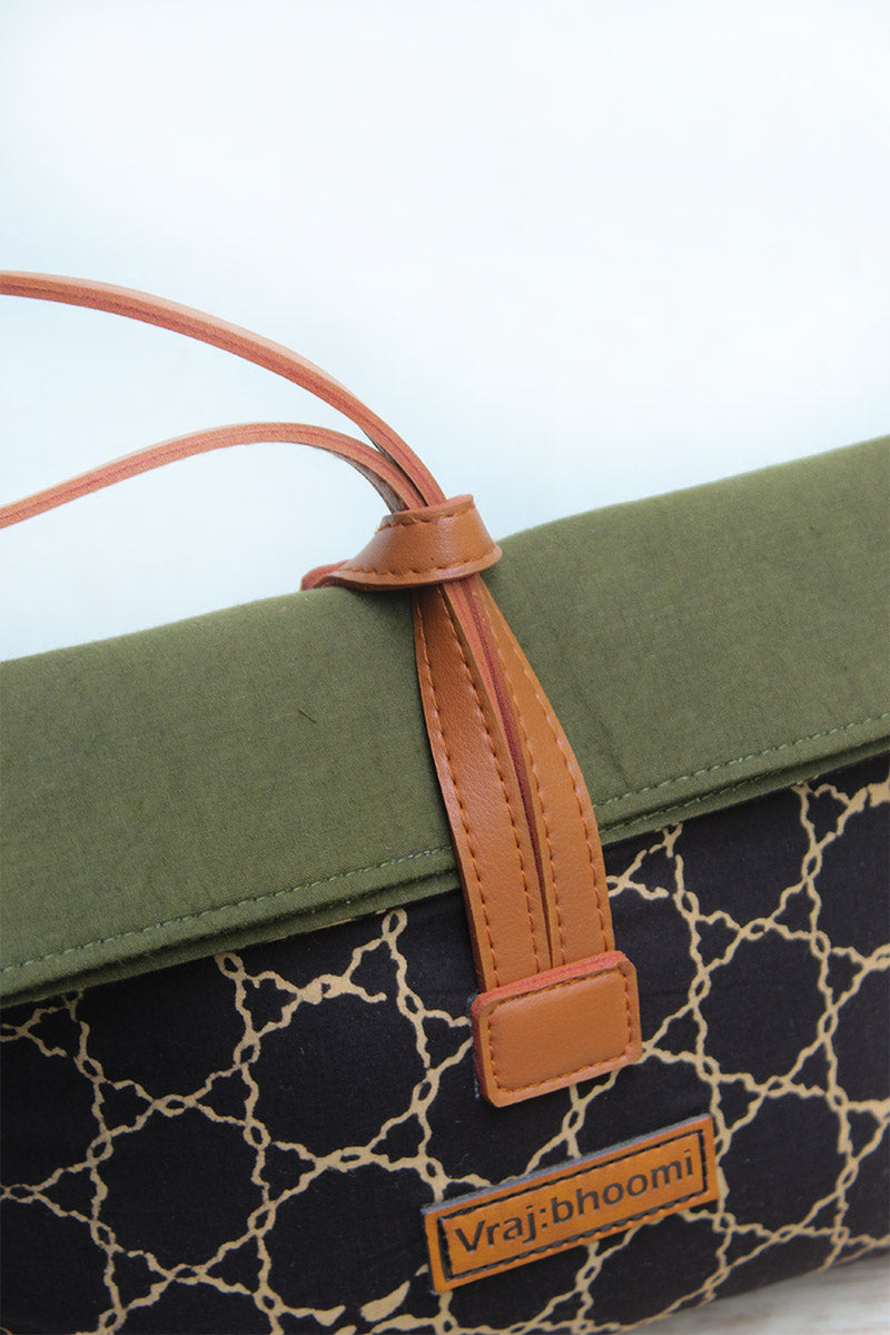 Wristlet Bag-02