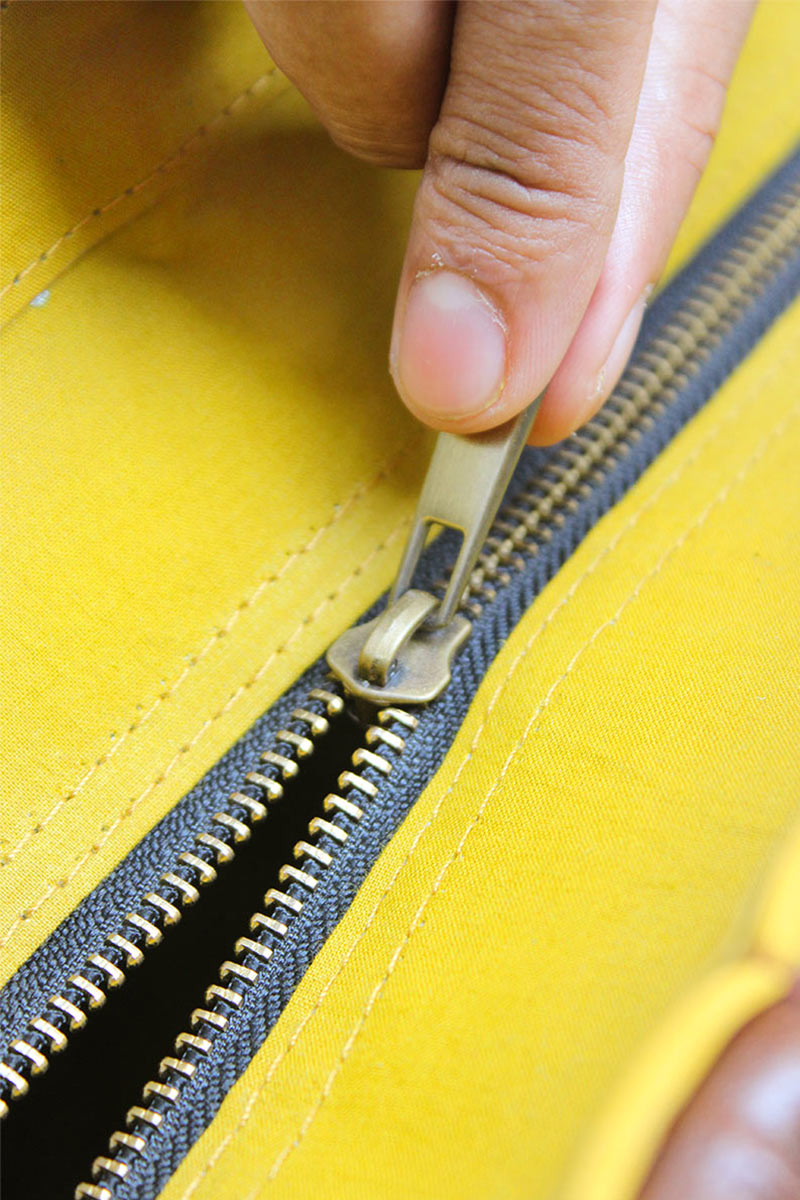 Carry-All Tote Bag - 01
