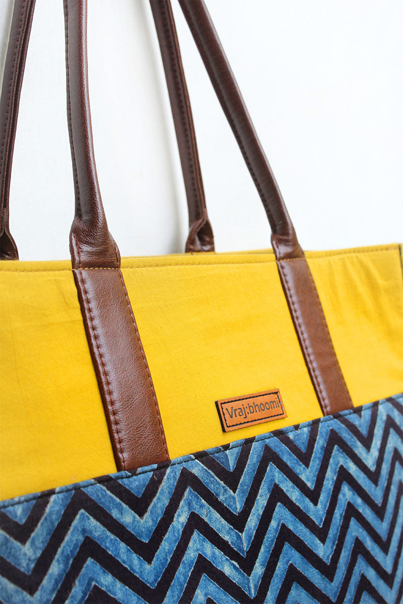 Carry-All Tote Bag - 01
