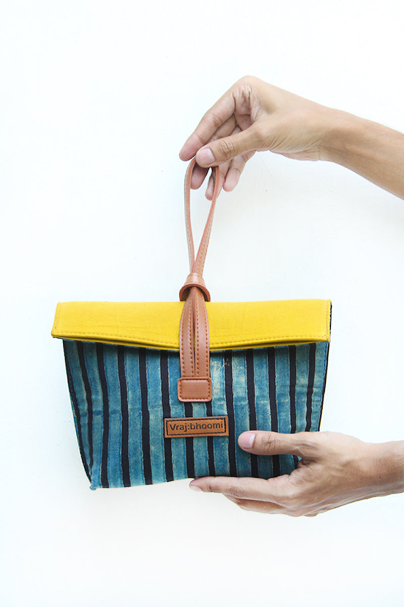 Wristlet Bag - 01