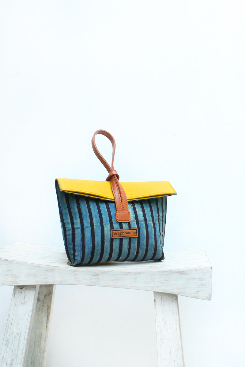 Wristlet Bag - 01