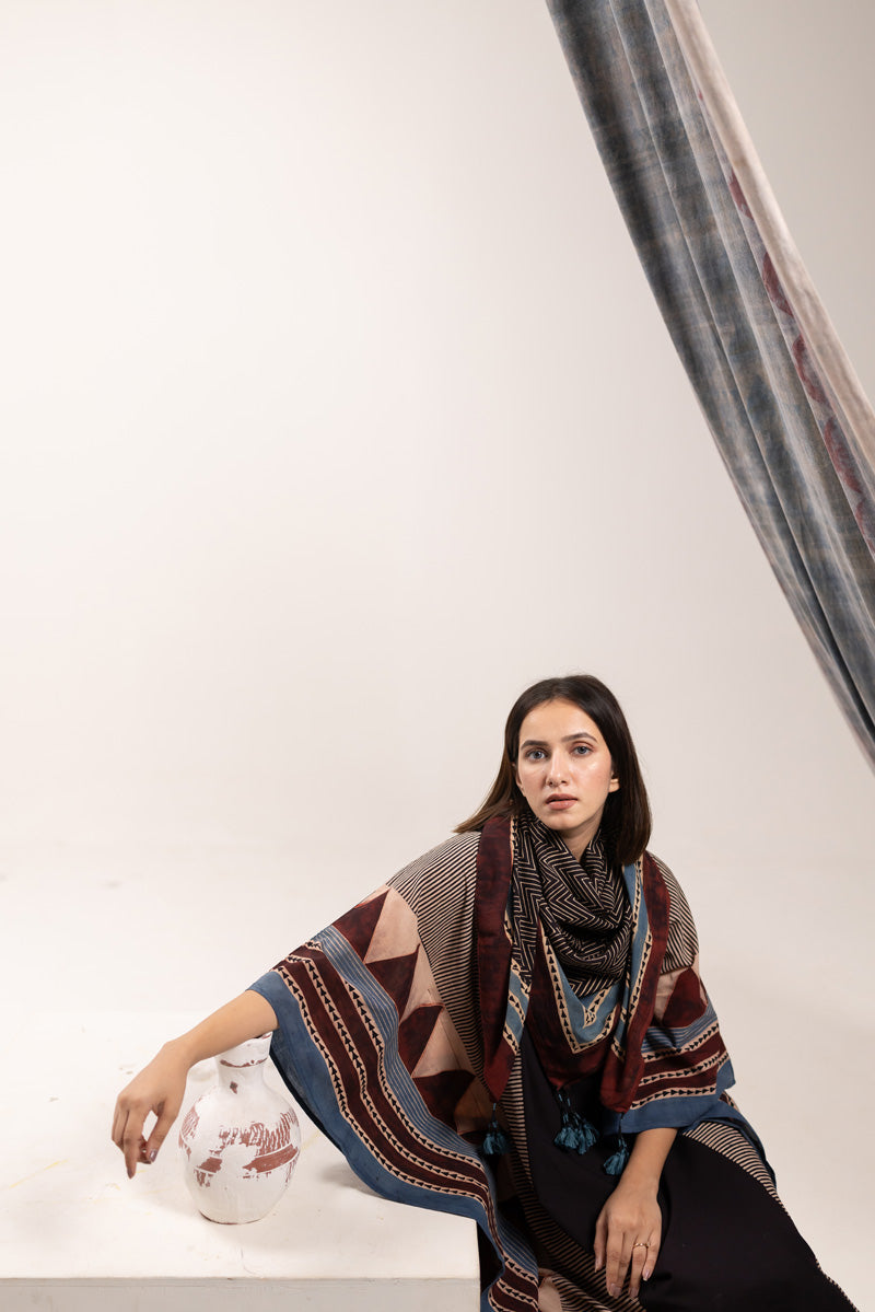 Set of 2 - Kaftan & Scarf - Black Pyramid