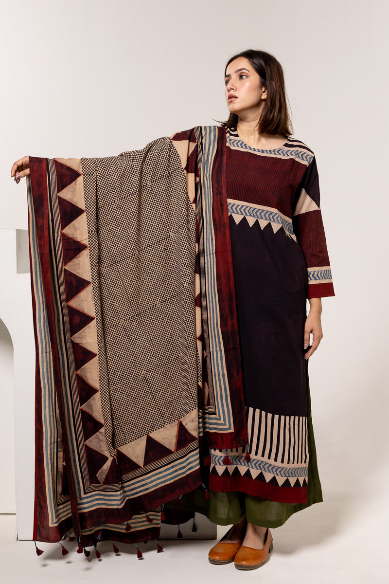 Set of 3 - Kurta, Dupatta & Culotte - Black Stripes & Pyramid