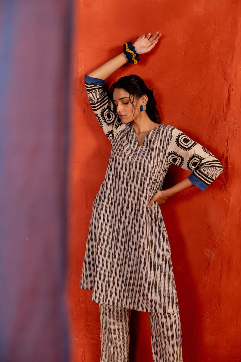 Set of 2 - Kurta & Pants - Asa 16