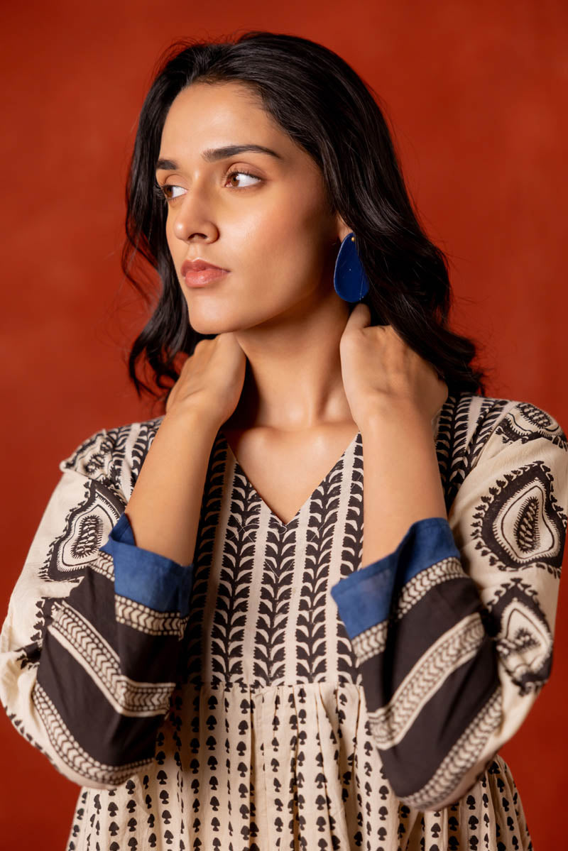 V Neck Flared Dress - Umi