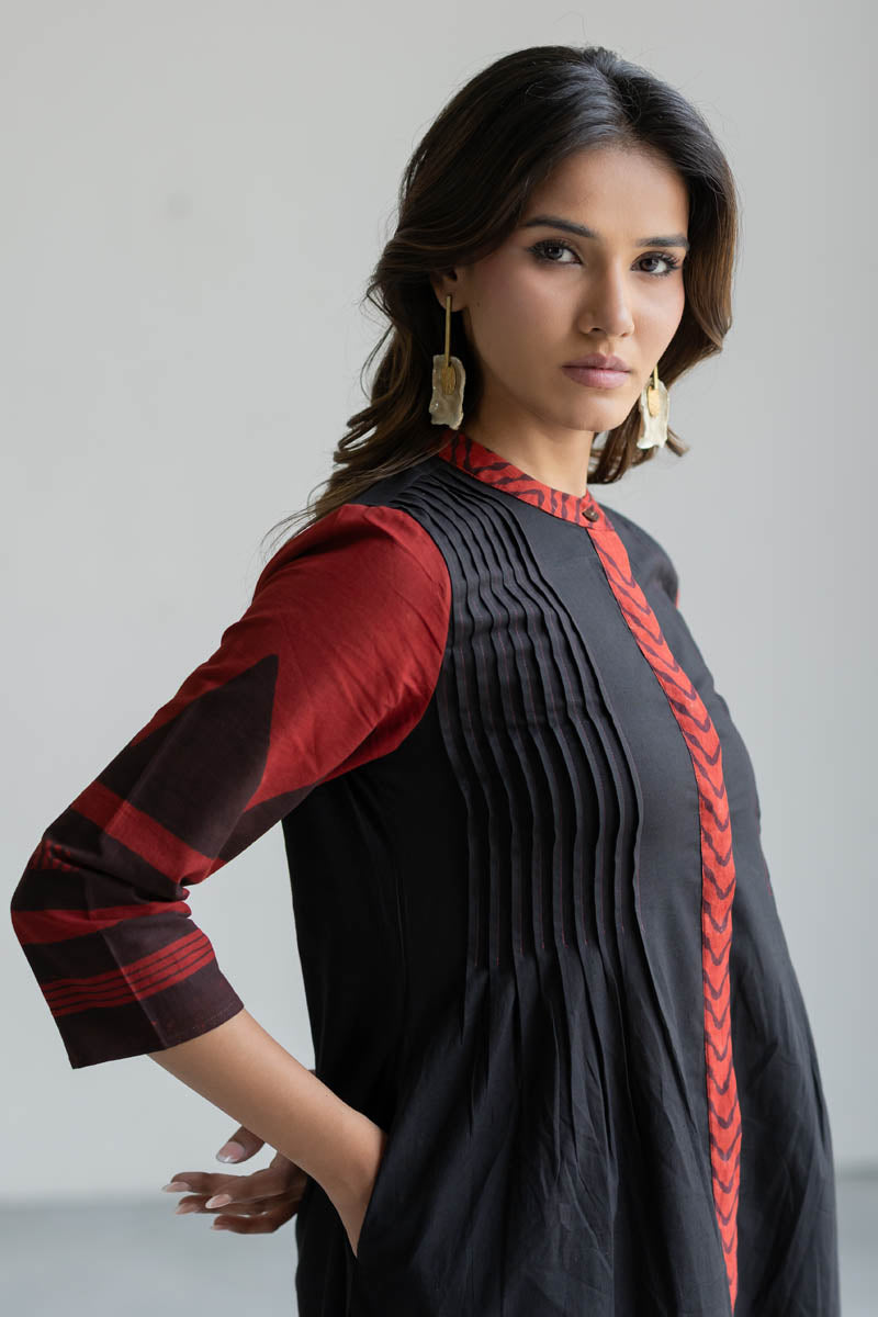 Pintuck Kurta - Neer