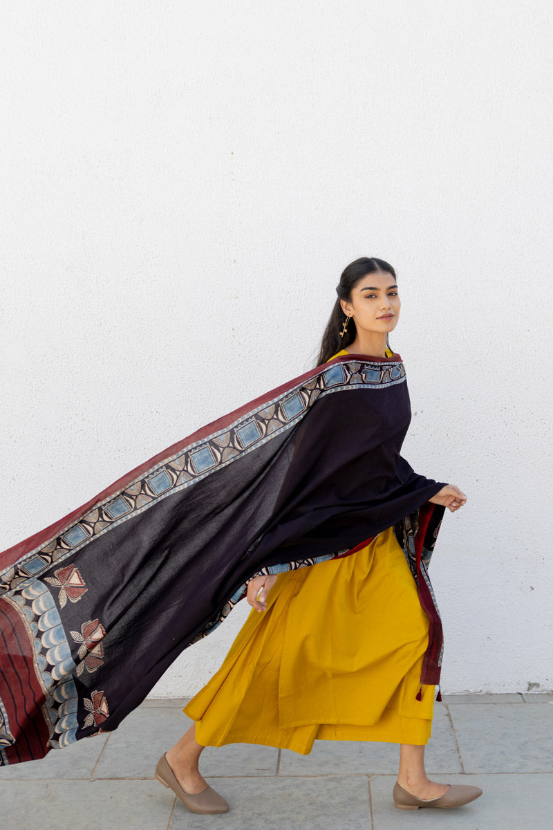 Set of 3 - Kurta, Dupatta & Culotte - Adira 04