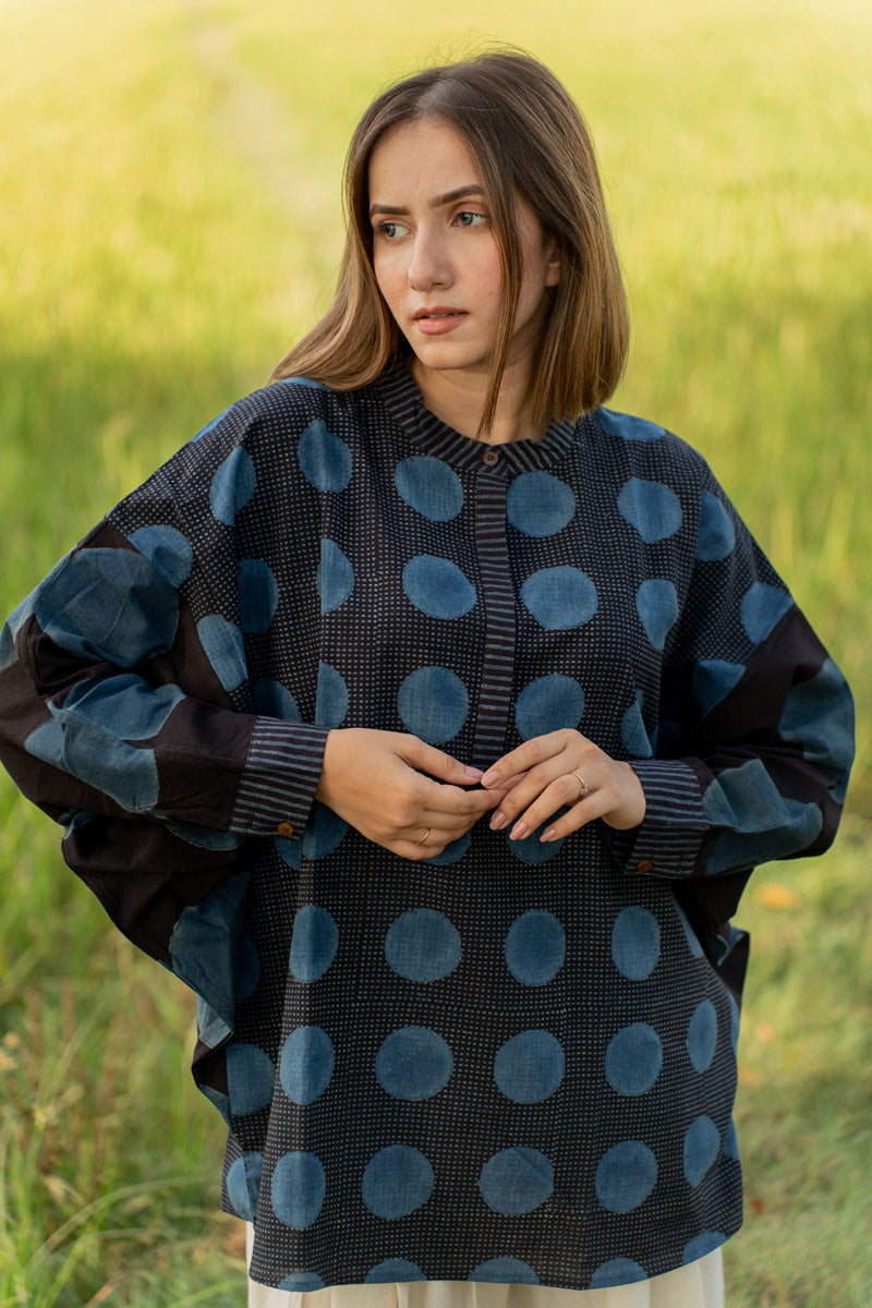 Freesize Antifit Top -Black & Indigo Dots