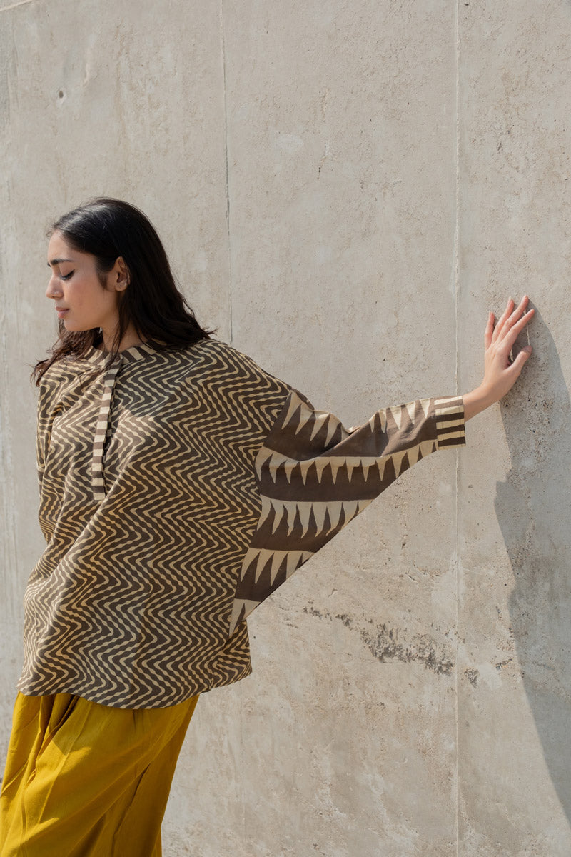 Freesize Anti-fit Top - Khakhi Chevrons