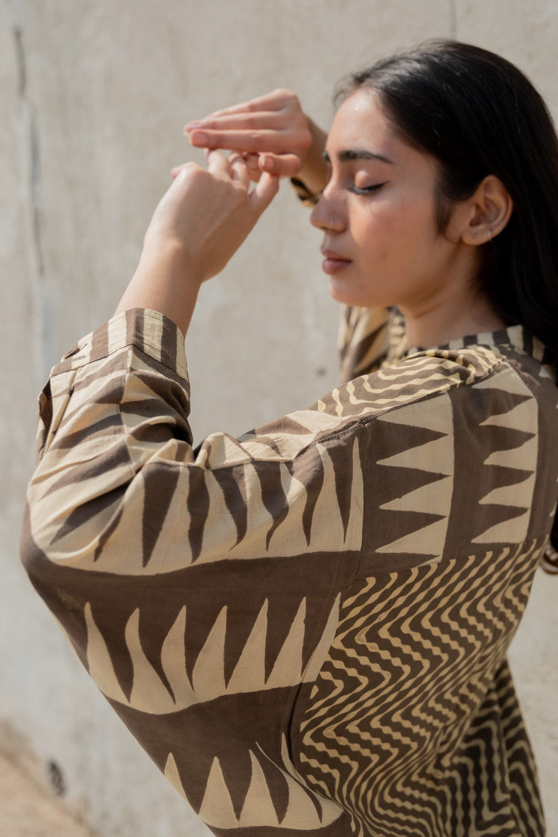 Freesize Anti-fit Top - Khakhi Chevrons