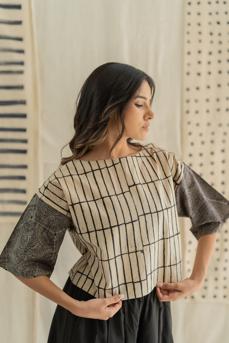 Basic Top - Black & Natural white Stripes