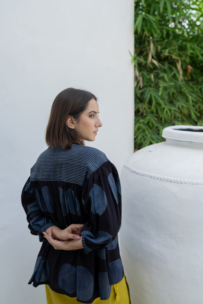 Amlan Top-Black & Indigo
