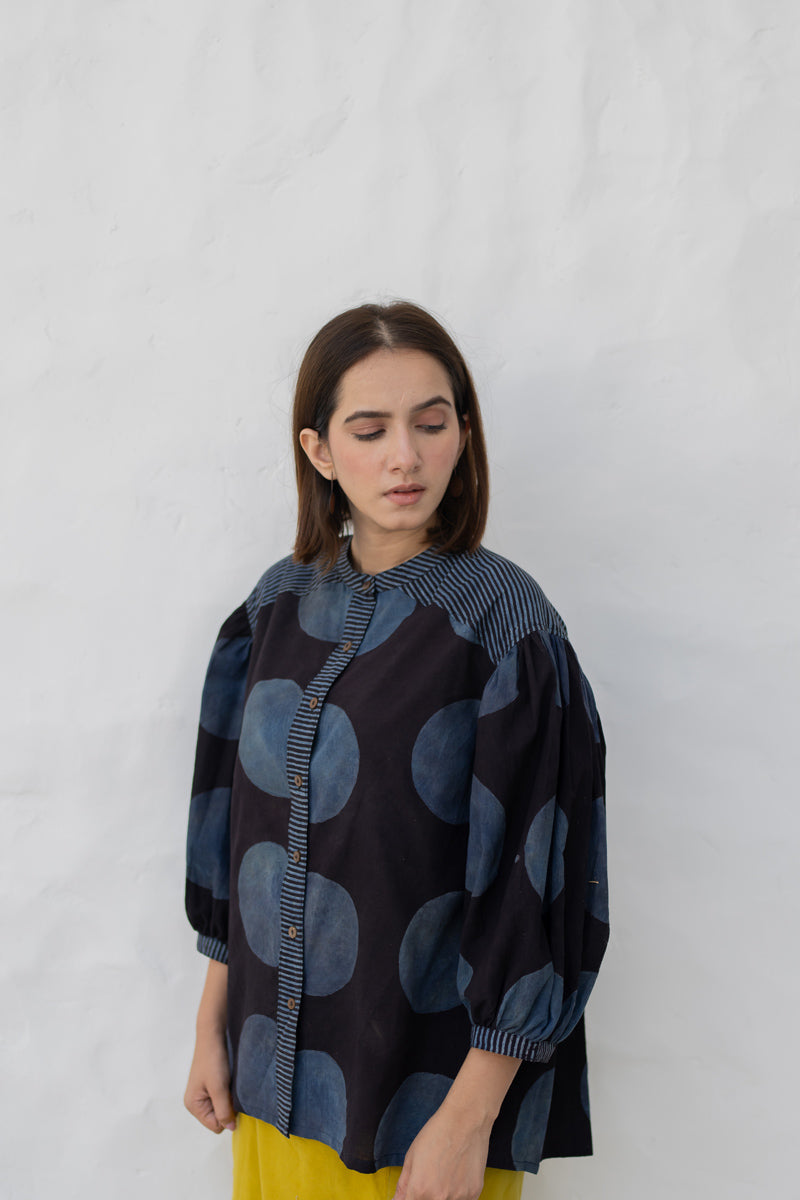 Amlan Top-Black & Indigo
