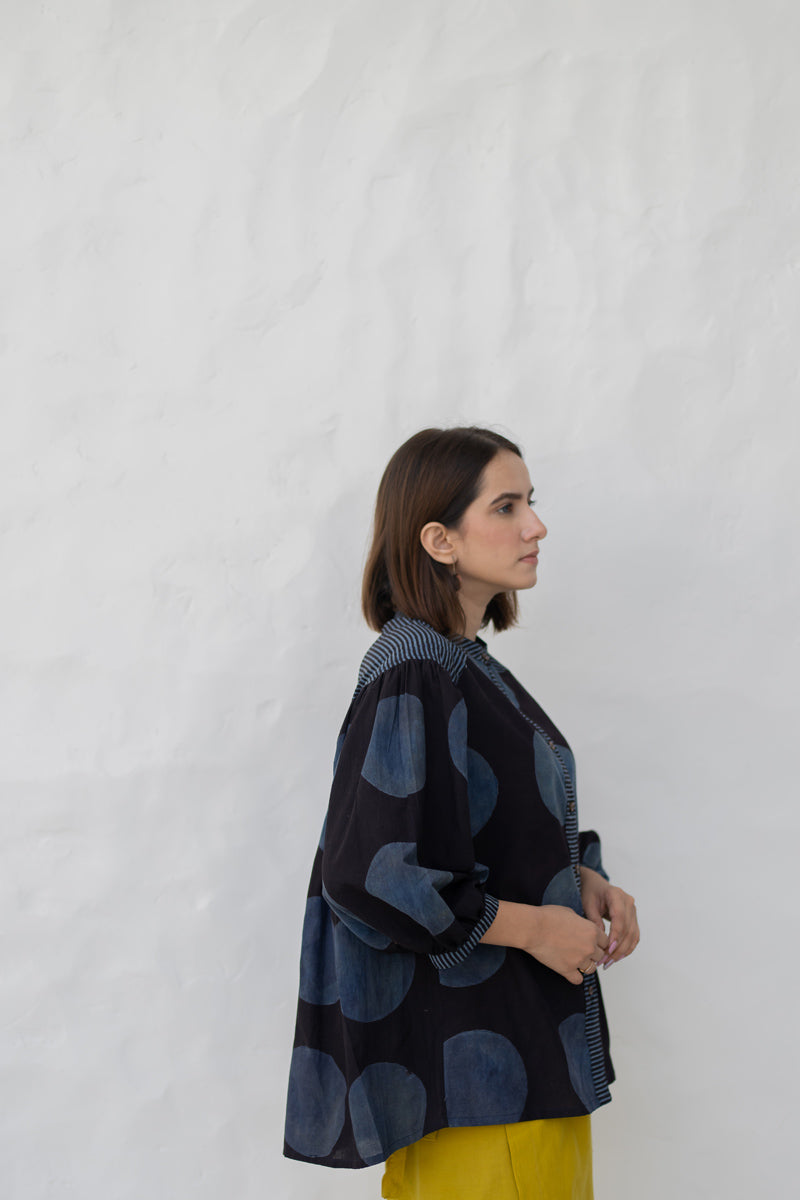 Amlan Top-Black & Indigo