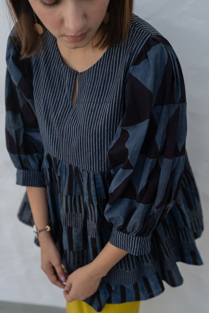 Ruyan Top - Black & Indigo