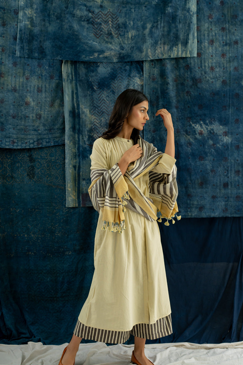 Co-ord Set of 3 - Kurta, Dupatta & Culotte Sadeh 08