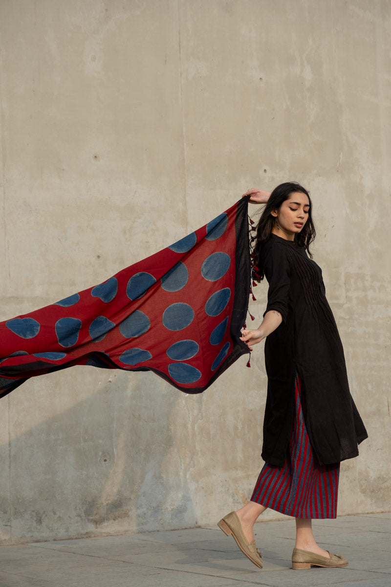 Cotton Dupatta - Red & Indigo Polka