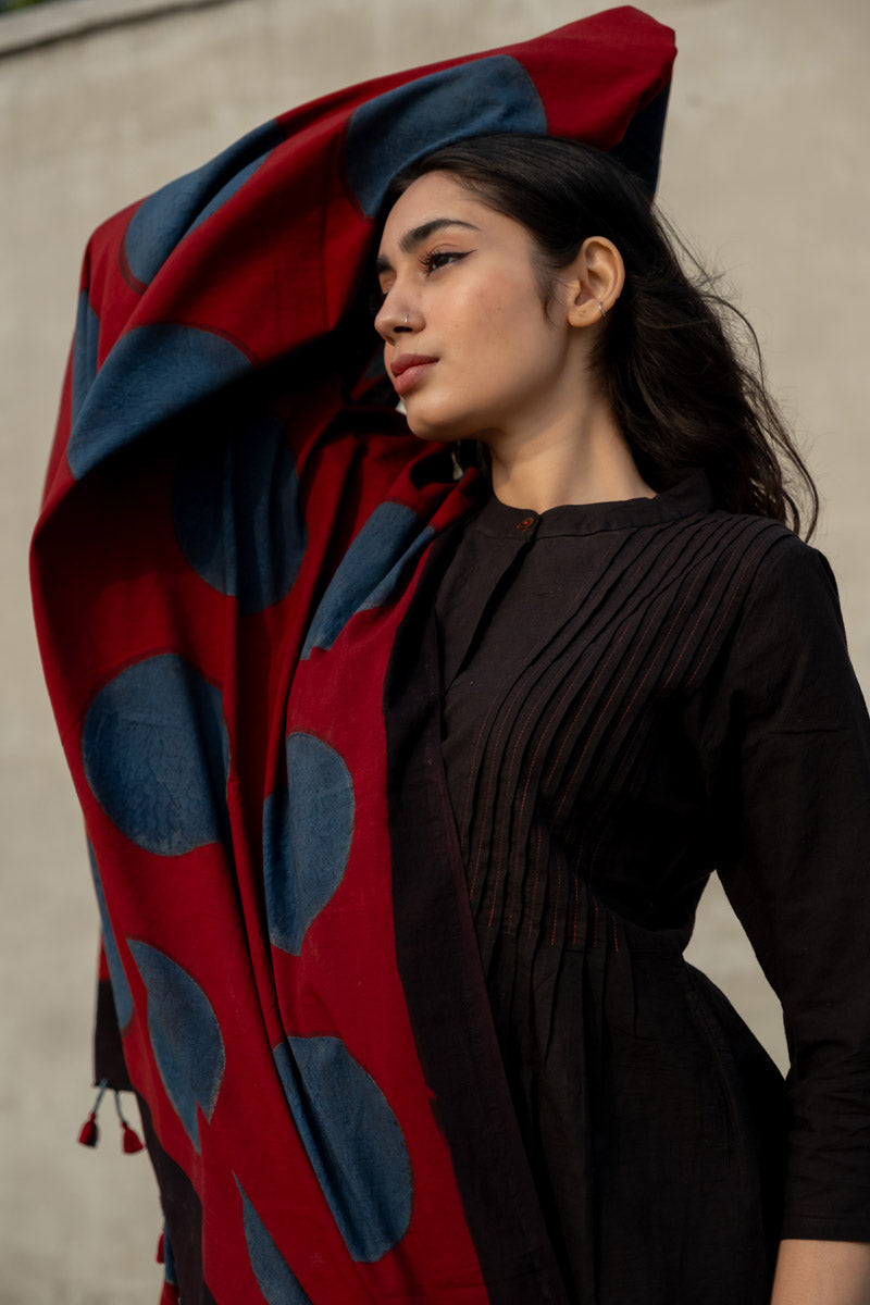 Cotton Dupatta - Red & Indigo Polka