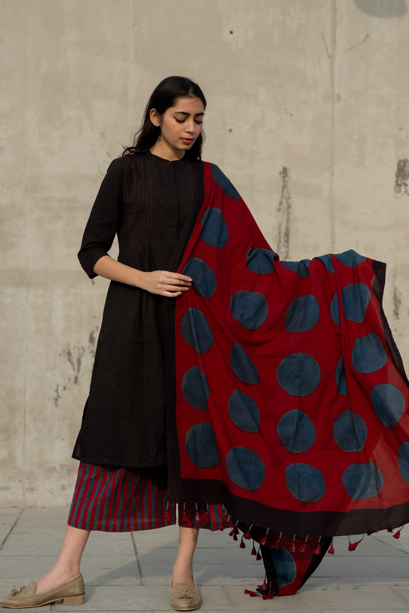 Cotton Dupatta - Red & Indigo Polka