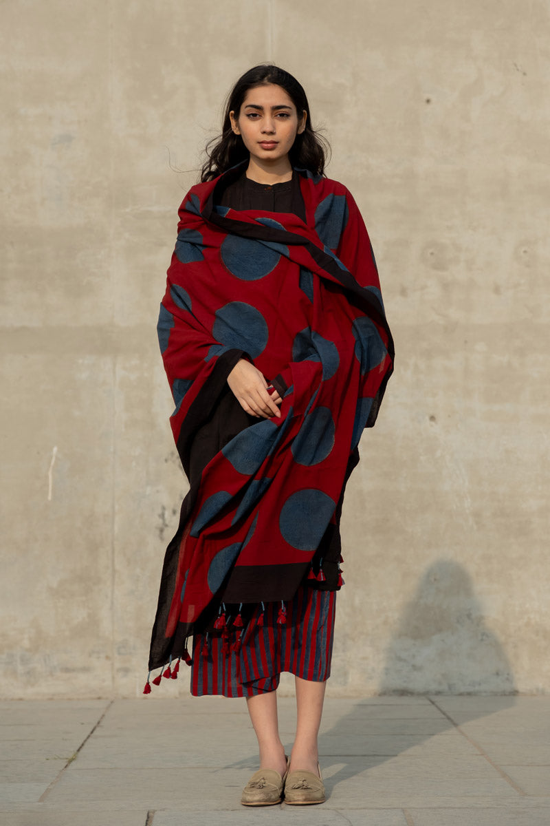 Cotton Dupatta - Red & Indigo Polka