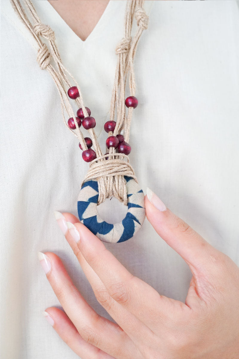 Pendant Necklace – Indigo