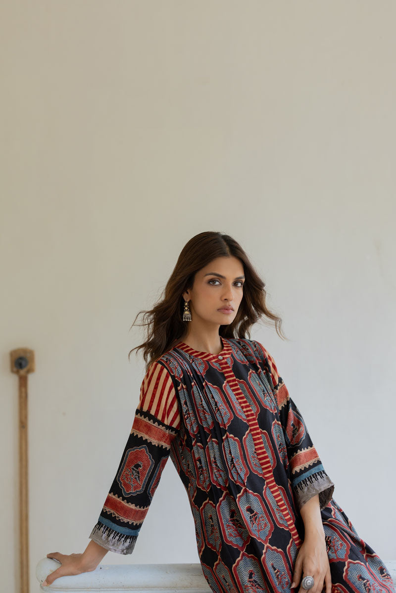 Chanderi Silk Pintuck Kurta Set of 2 - Noura